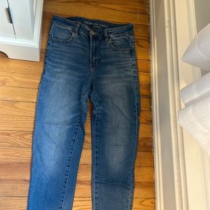 American eagle size 8 short light wash high rise jegging